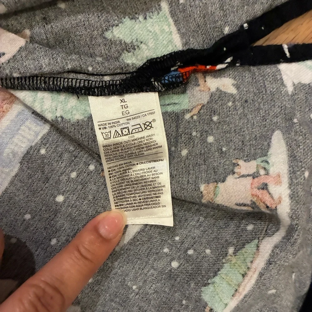 Old Navy vibrant holiday
